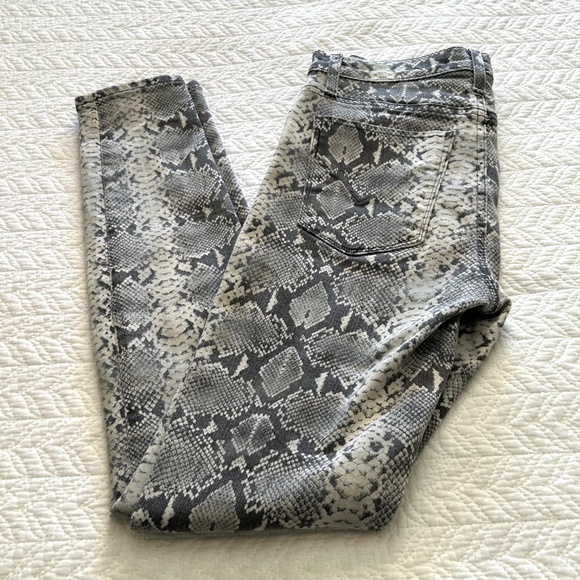 Like New Hudson Barbara High Waist Super Skinny Python Print Jean Size 25 - Picture 12 of 17